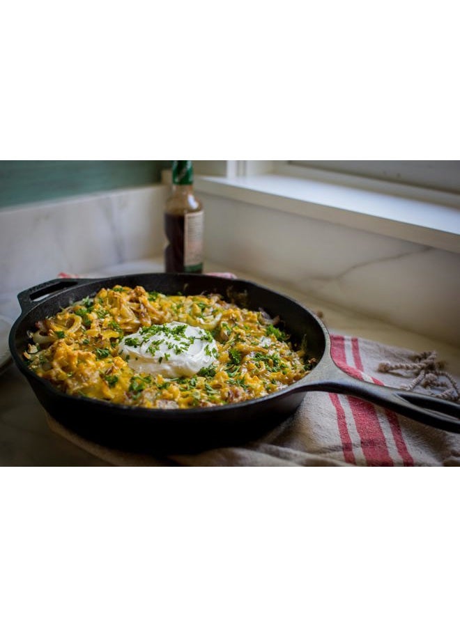 Lodge مقلاة حديد زهر مسبقة التتبيل بحجم 10.25 بوصة - مقبض على شكل دمعة مميز - للاستخدام في الفرن، على الموقد، على الشواية، أو فوق نار المخيم، باللون الأسود - Image 2